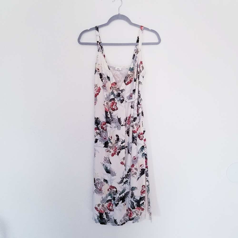 Aritzia Wilfred floral midi wrap dress - Picture 2 of 11